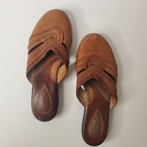 Pre-owned Clarks Artisan Women's Sandals. Brown Leather